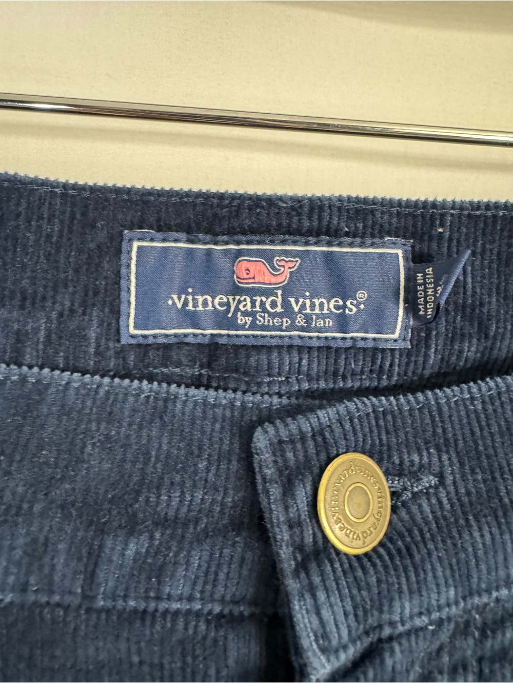Vineyard Vines Men's Corduroy Navy Straight Jeans - Picture 3 of 10